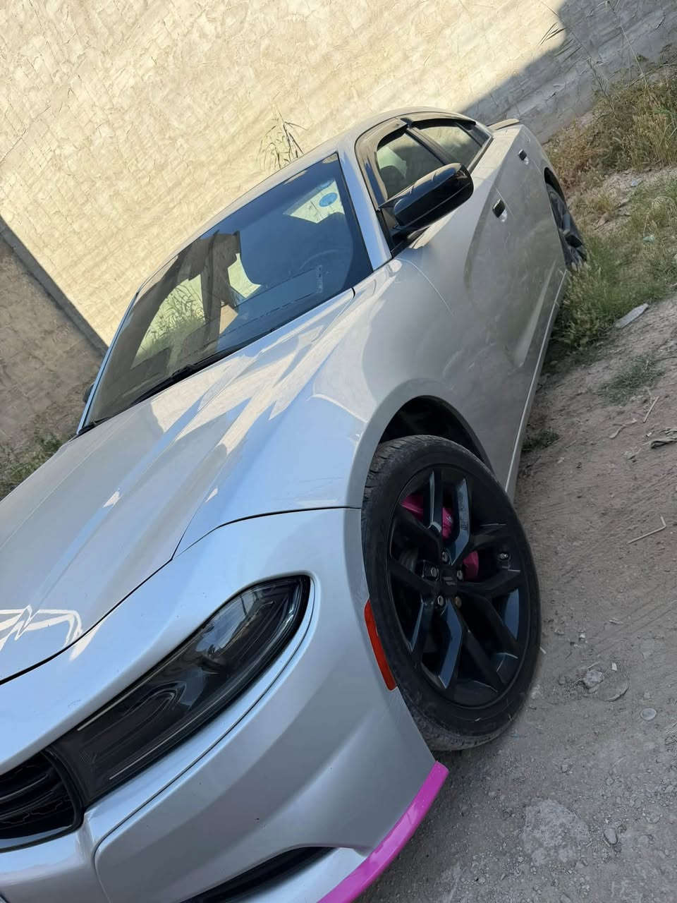 سلام عليكم جارجر sxt
للبيع موديل ٢٢ سياره جاهزه وخير من الله 
حادثه فقط بنيد السعر ٢٥٥وبيها مجال بسيط  العنوان جزيره بغداد السياحيه 
***********
