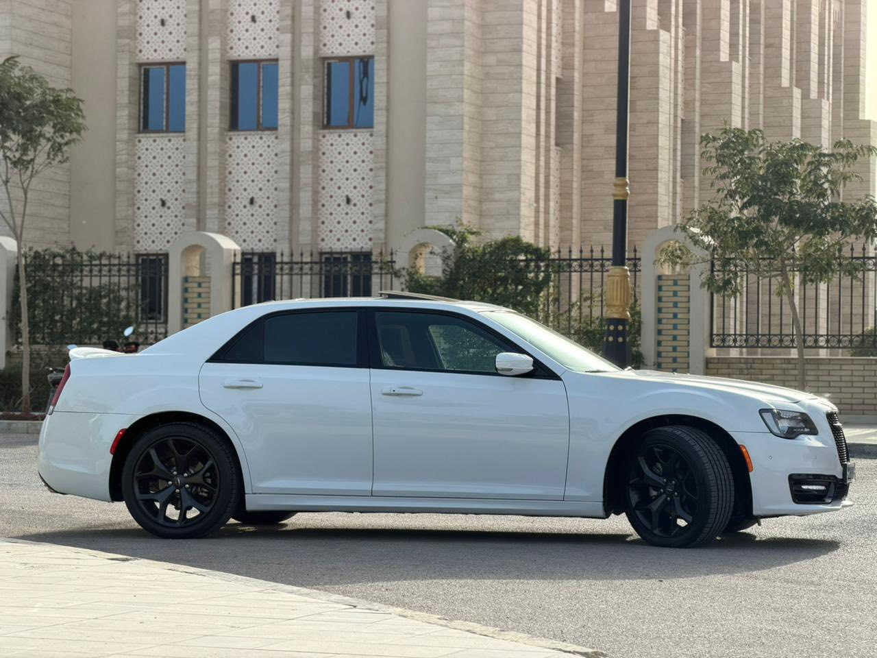 (السلام عليكم ورحمة الله وبركاته)
للبيع كرايسلر اوباما(خليجي وكالة هارلم)
الموديل/2021،
الفئه/S،
الممشئ/62000،كيلو متر،
الرقم/بغداد،باسمي،هزه وسنويه ورقم جديد
حجم المحرك/3600,v6+تو ويل
الموصفات/فتحه سقف بنراما/رادار امامي /رادار جانبي/داخل ابيض/كشن حضن/نقطه عمياء/اشاير بل مري+ترحيب بل مري/حساس امامي خلفي/شاشه كبيره كار بلي/برده خلفيه/دمام/سماعات الباين/عدست الايتات متحركه/نضام سبورت/ تحديد مسار/مثبت سرعه/ويل 20 اينج/كلاصت تبريد تدفئه/فجوج البلادي مال هيمي الحجم الكبير/المقود او الاستيرن كهربائي+دواست البانزين والبريك كهرباء/شفتات ستيرن/كشن خزن/تبريد وتدفئه كشن وستيرن/داخل كاربون فايبر كامل/السعر✅335:ملاحضه السياره مكفوله كفاله عامه من صبغ وتبديل فقط بيه مكانين Pdrتعديل وشرط ما مبين 
رقم الموبيل متواجد وتساب اتصال (***********)
(مكاني/كربلاء المقدسه)
