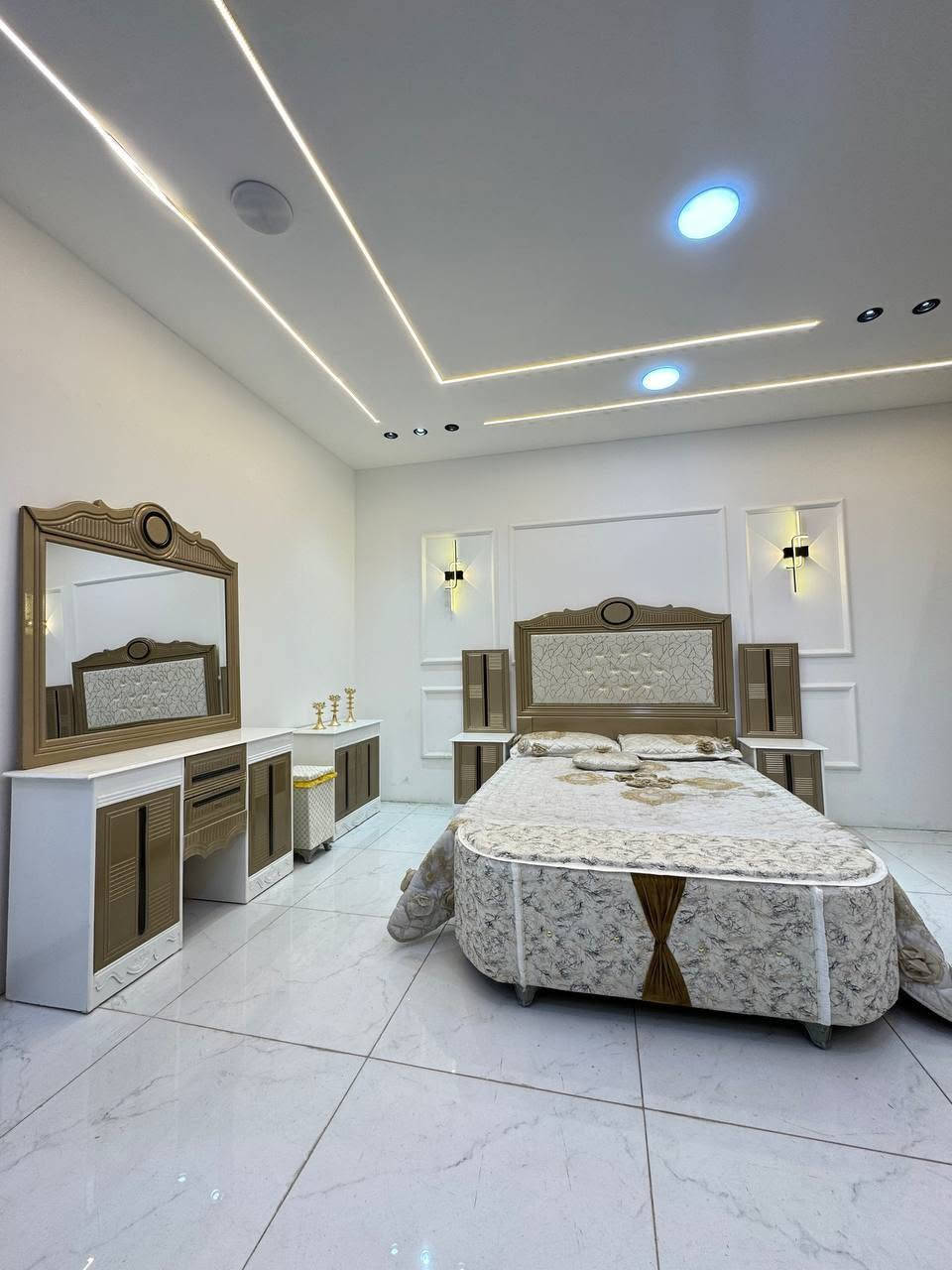 حصرياً الموديل الجديد   

السعر مليون دينار فقط 😍

غرفه نجاره قتصاديه 🛌

متكونه من 9 قطع مميزه 

الكنتور ارتفاع 240 طول 320 

مع الزاويه مجموع الطول 4 امتار 

السمك الخارجي للغرفه 5 ملم انديف

والسمك الداخلي 3 ملم معاكس ابيض

سعر الشازلون الخزان 75 الف 

سعر الشازلون المقعد 50 الف 

متوفر توصيل وشد داخل بغداد 😊

متوفر توصيل وشد لكافة محافضات العراق 🇮🇶


**إذا كنت صاحب هذا الإعلان وتريد حذفه لأي سبب، رجاءا أرسل رسالة إلى الدعم الفني**