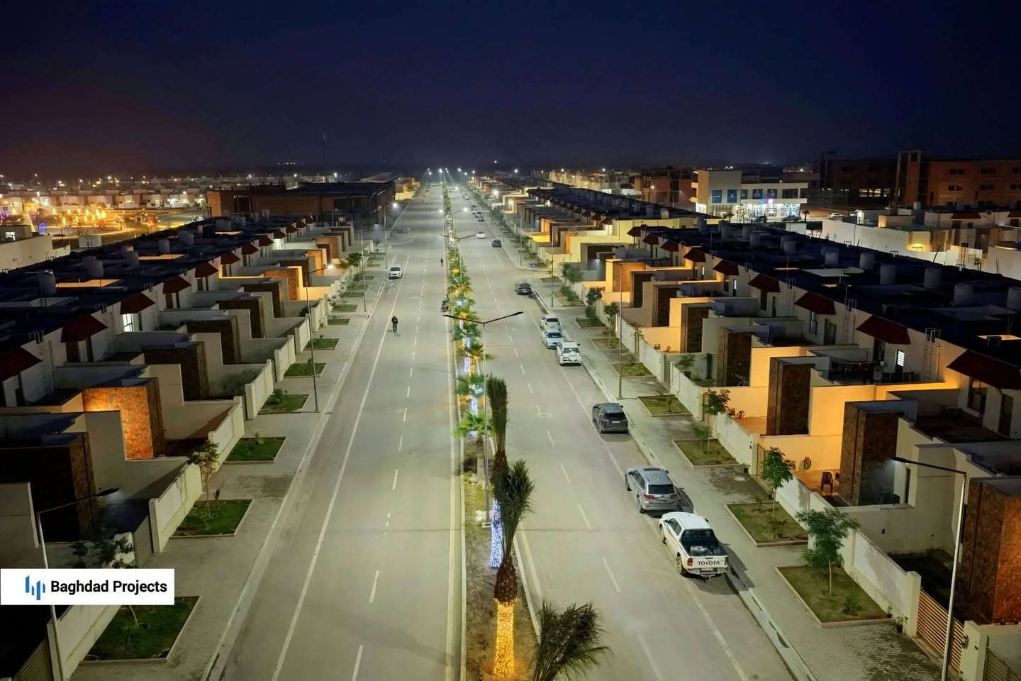 السلام عليكم
للبيع منزل مساحة ٢٠٠ م في الربع الاول من بلوك ١٨ في مجمع حوراء بغداد في موقع مميز وعلى شارع ١٥ 
السعر المطلوب ١٩٠ مليون
للتفاصيل التواصل على الرقم *********** يوجد واتساب
