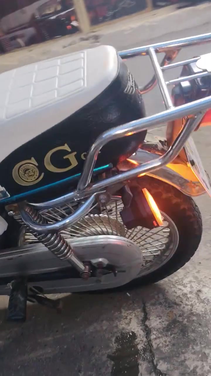 مطور تايكر عشين للبيع السعر 375بي مجل قليل مكاني زنجيلي مو شراي لا ترسل


**إذا كنت صاحب هذا الإعلان وتريد حذفه لأي سبب، رجاءا أرسل رسالة إلى الدعم الفني**