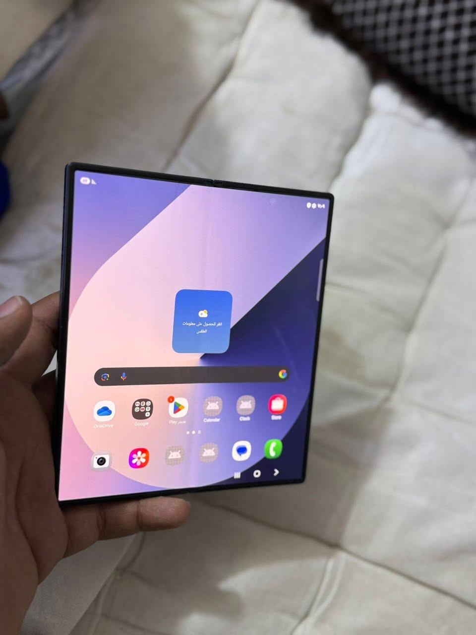 السلام عليكم جهاز البيع Galaxy Z Fold6 كامل ملحقات الذكرته 256 سعره خاص ***********
