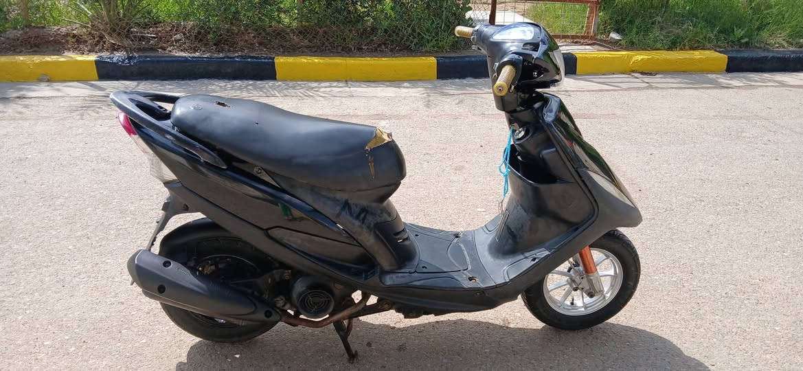 يا الله السلام عليكم للبيع ماكس عدله دراجه جديده وبلاديه مابيهه نقص كهربائيات كلها شغاله تايرات جدد مكينه مكفوله وناعمه لا تنقيص ولا نضوح السعر ٤٠٠ وبيهه مجال حك جيه مكاني بغداد الزعفرانيه رقمي *********** الشراي يتصل ويدلل
