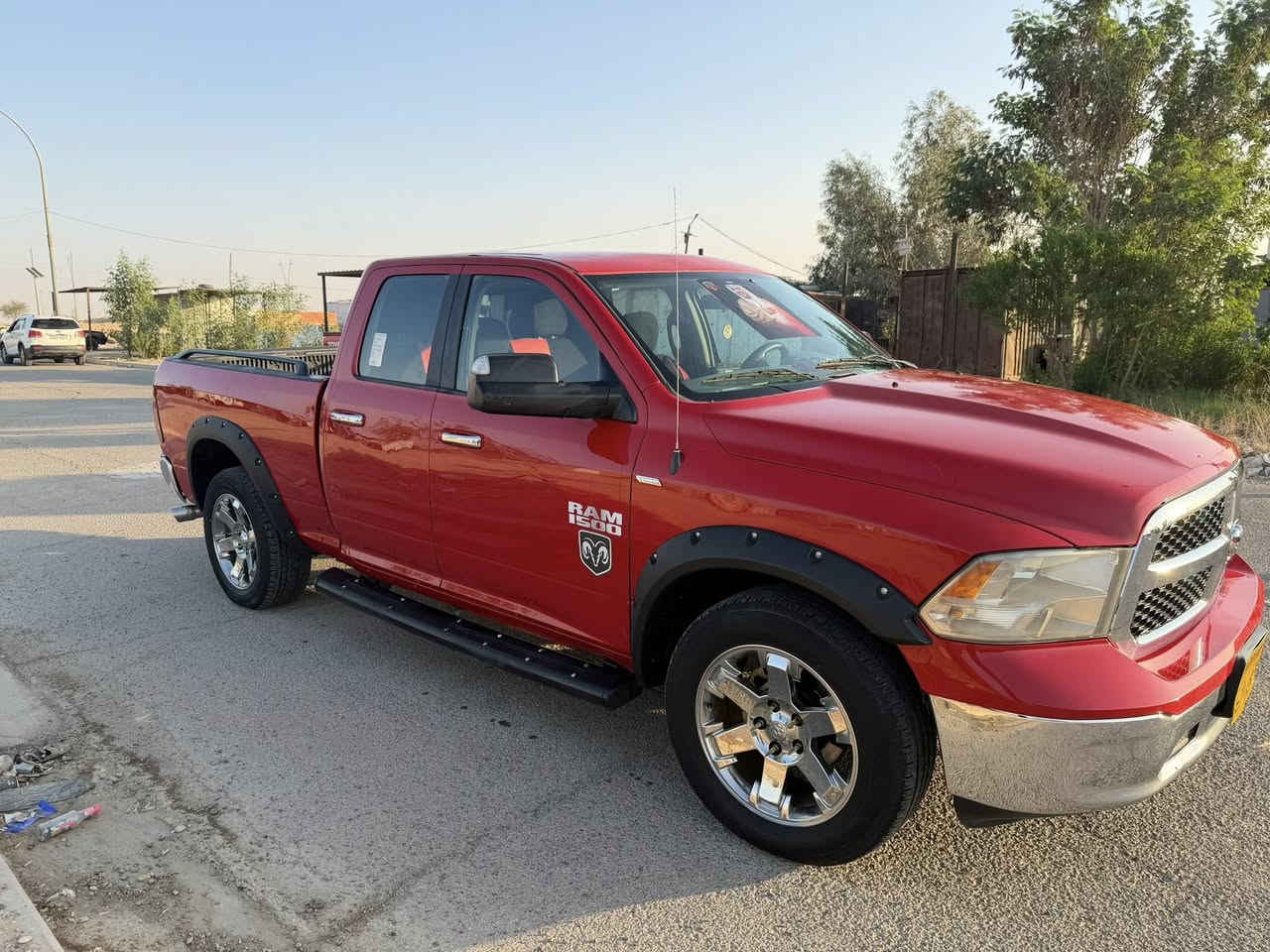 مراوس بجارجر رام كلاسك بك هورن محرك 3600 /6 سلندر  باب قصير بدي طويل   غلاف بدي 
لايت زنون سياره ماشيه 170 الف سياره كلش حلوه مابيها نقص تفاصيل الحادث موضح في المنشور 
ستفسار تصال *********** وتساب
