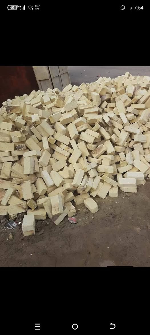 سلام عليكم طابوك الإصلاح طابوكه نظيفه شرط غالب ولون وركن وقوه وعدد 4250شرط الحساب سعر جوه السوك يتوفر توصيل ناصريه بصره يوجد بلوك كهربائي درجه اولى شرط الفحص اتصل على راقم التالي ‏‪***********‬‏ والخاص مفتوح
