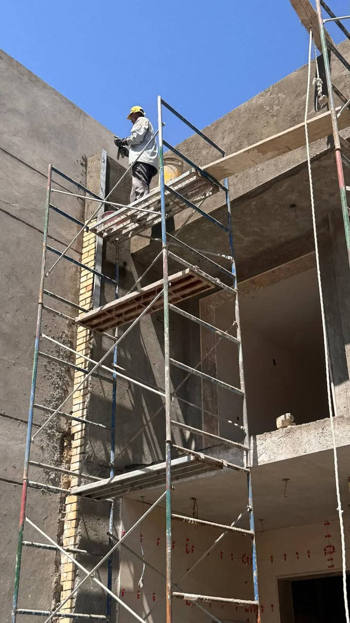 ابو حسين السوري لباخ سمنت داخلي خارجي مصاطر ناعم نثر طلس كبلنات مسابح***********
