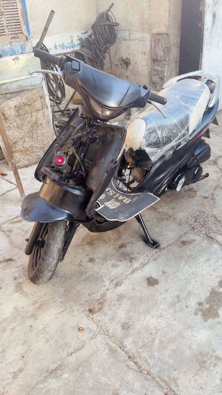 دراجة ادرس للبيع دراجة خير من الله وعقل رياضي وتحوير كابريتر دراجة نقصها بس كفر الوجه والسعر 200وبيها مجال للشراي 
للاستفسار مراسلة الصفحه او الاتصال على الرقم***********
