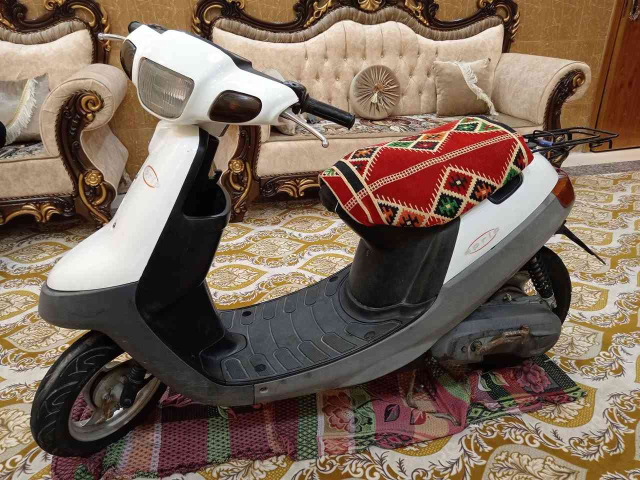 بطة ٩٩ نظيفة ما بيها نقص بلادية وصل معرض موجود ب٤٢٥ وبيها مجال بسيط رقم الهاتف 
***********
