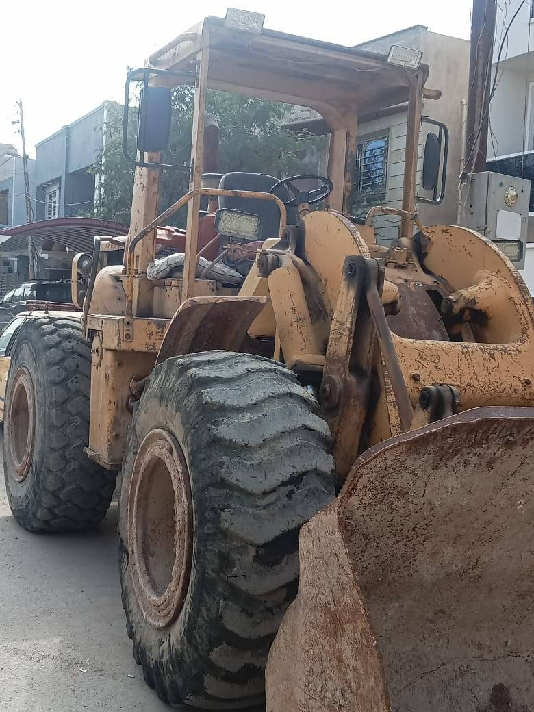 سلام عليكم ففتي للبيع محرك عادي مكفول من فطر  ستيرن متحرك بريك دسك ابو ٢ رقم اصفر تحويل سرال ١٠؟ ***********?/***********
