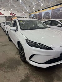 🚗🔥 BYD SEAL 5 — يجيك ويل كروم يخلي الستايل غير شكل! تصميم  أنيق… تكنول...