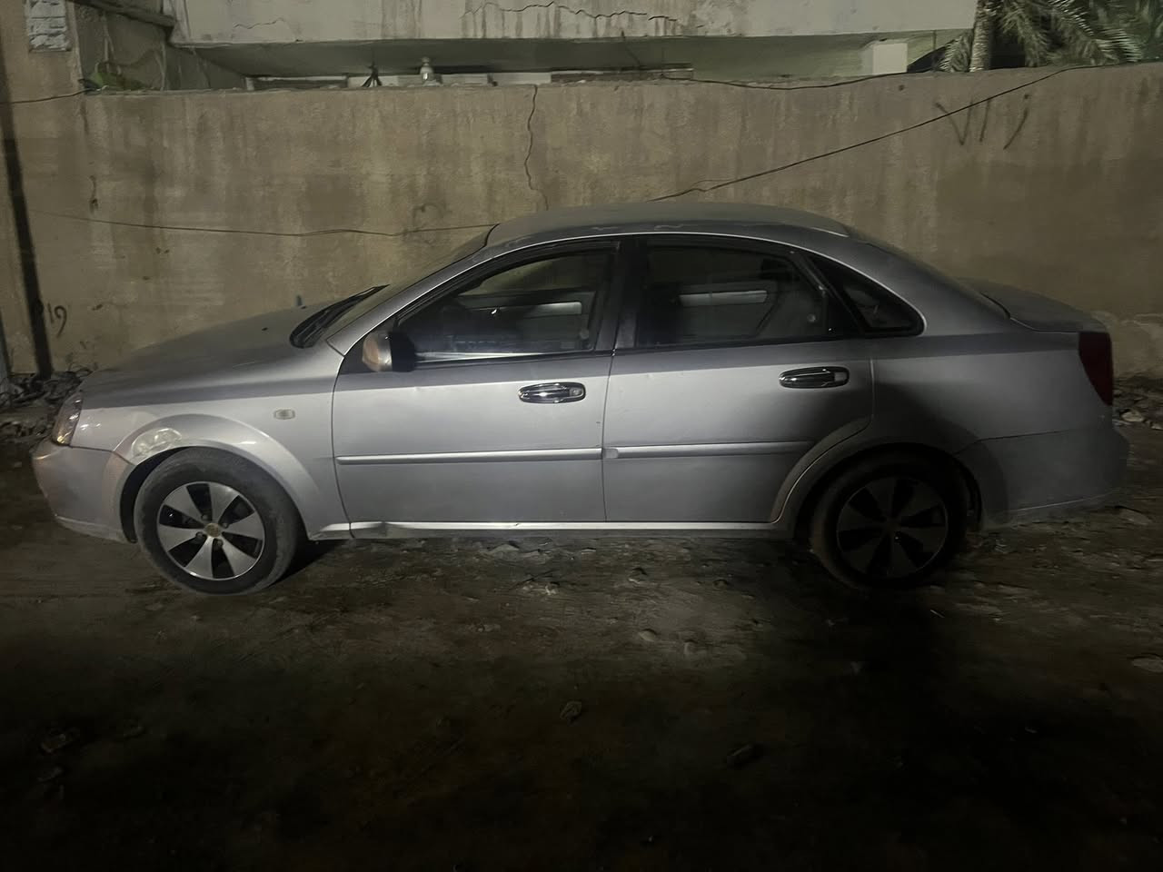 سلام عليكم لبيع فورنزا 2007 رقم بغداد  كير محركً كهربيات جيده سعره 47 بيه مجال مكان سياره بغداد***********
