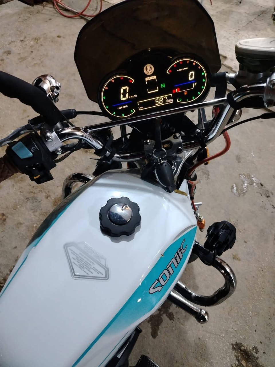 للبيع موديل 26 ماشي اقل ال 600 ما صار هواي من مشدود كامل كلشي شغال بصمه سويچ موصل 950 الي عنده زود يتفضل بلي يحبه الله مراوس حسب القناعه للاستفسار *********** المكان القائم حصيبه
