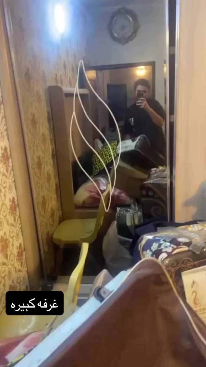 سلام عليكم عدي غرفتين تركيات للبيع نسبه النظافه 75% 
الغرفه الكبيره
عباره عن كنتور وميز تواليت وتعالكه كامله وياها مرايه وميز تواليت وكزامه وياها كنتور اضافي بابتين وياها ميز تلفزيون وسرير ابو نفرين وجواها مخزن

الغرفه الصغيره
سريرين منفصلات وكنتور وميز تواليت ومرايه طويله وكزامه 
سعر الغرفتين 700 الف وبيها مجال للشراي وتجي تشوفها وتشوف نسبه نضافتها والاضرار البسيطه الي بيها وبيها مجال للشراي


**إذا كنت صاحب هذا الإعلان وتريد حذفه لأي سبب، رجاءا أرسل رسالة إلى الدعم الفني**