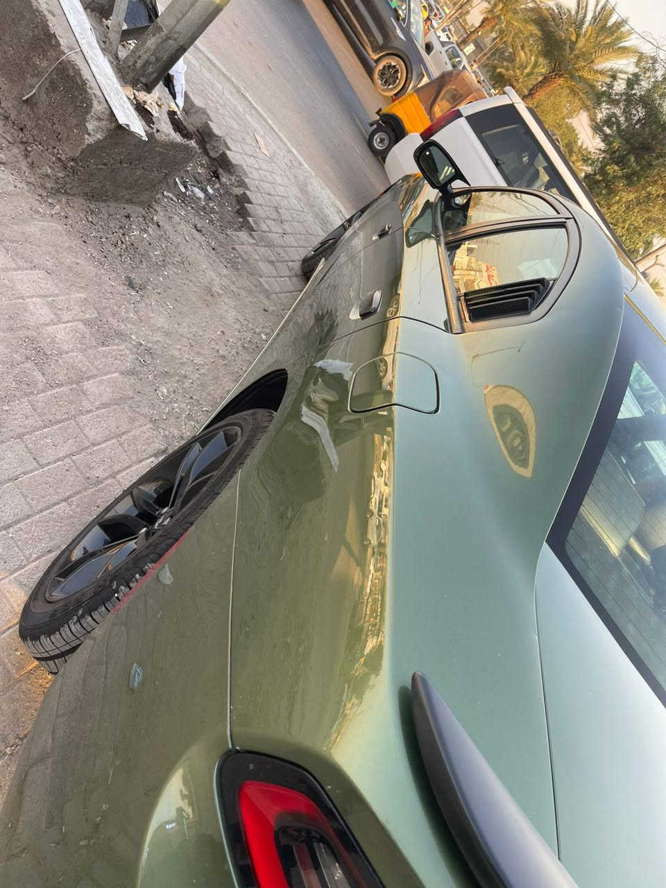 السلام عليكم جارجر امريكي 2018 حادث كلش بسيط باب خلف الصدر فول مواصفات عدا الفتحه رادار شاشه كبيره كشنات تدفئه تبريد ستيرن كهربائي كشن حضن جلد رقم بغداد صور الحادث بالمنشور العنوان بغداد الارفلي غير متواجد على الفيس مكلف بالنشر للاستفسار اتصل على ***********
