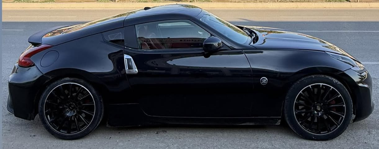 يا الله
السلام عليكم
من رخصة الادمن المحترم 
نيسان z370 
موديل 2013 
رقم اربيل بسمي سنويه وهزه واراقم جديده بسمي 
تفاصيل اكثر خاص او اتصل 
***********
