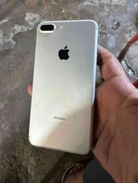 7بلاس كله شغال على فحص ذاكرته256بطاريه 100مكاني مدينه الصدر رقمي 07747...