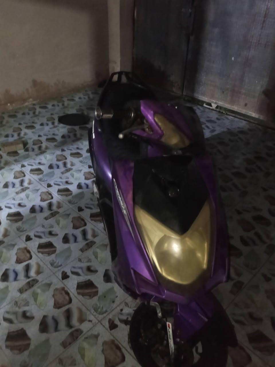 السلام عليكم دراجه سكنس محرك مال ماكس بلادي اريدها مراوس أو بيع الي عنده يجي خاص او اتصل ***********
