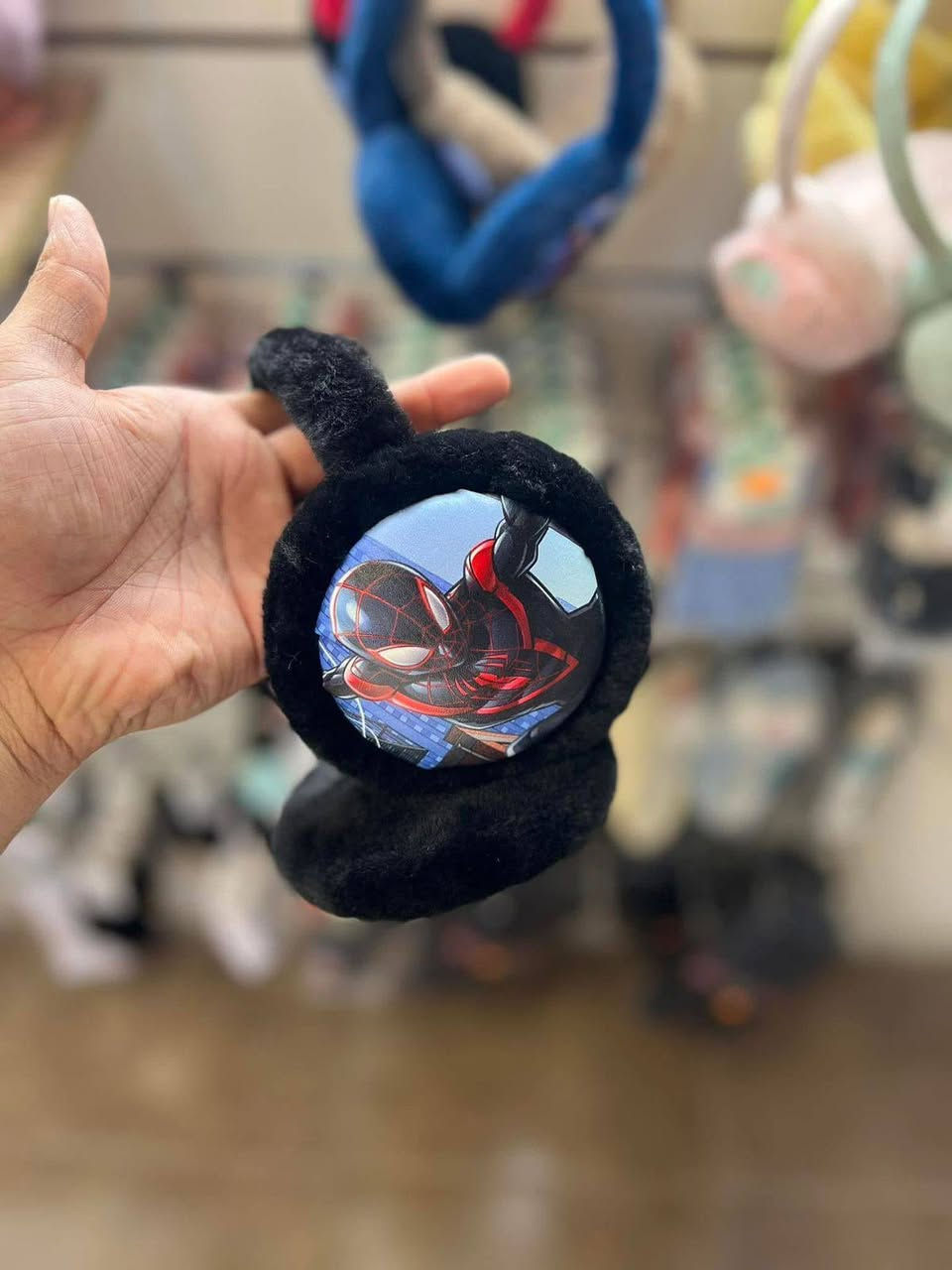 واقيات اذان سبايدرمان الاستفسار على واتساب  
770 415 3531
