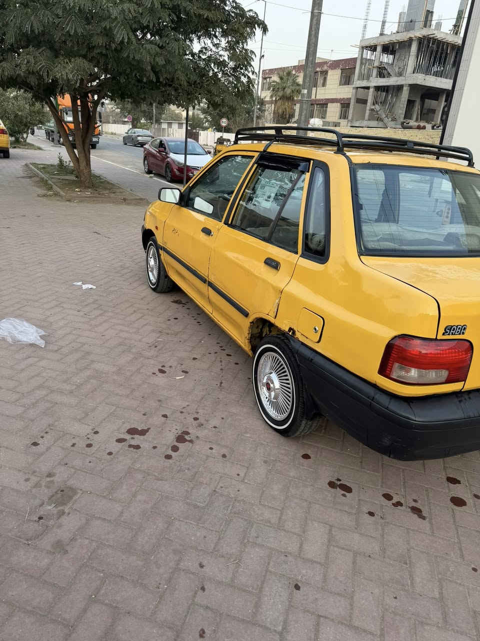 السلام عليكم سايبه موديل 11 دشبول نفخ كير مكينه مكفولات كفاله جدد شواصي مال شركه محد العب بيهن صدر امامي خلفي  وبوبرنات جديد توني شادهن تخم تاير جديد السياره حلوه وناعمه كلش هيه غرمات صفر سنويه جديده كهربائي من الطول الطول شغاله وتبريد شغال نقص بس غاز طك البوري عندي السياره كامله وحلوه مكاني اعضميه ***********السعر ب23 وبيه مجال
