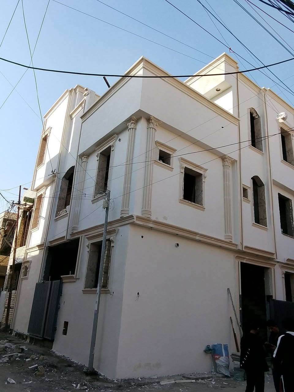 السلام عليكم خلفة لبخ متفرغ سقل جرارة تشميع طلس فوم شغل درجه اولى اسعار مناسبة *********** الرقم بيه وتس
