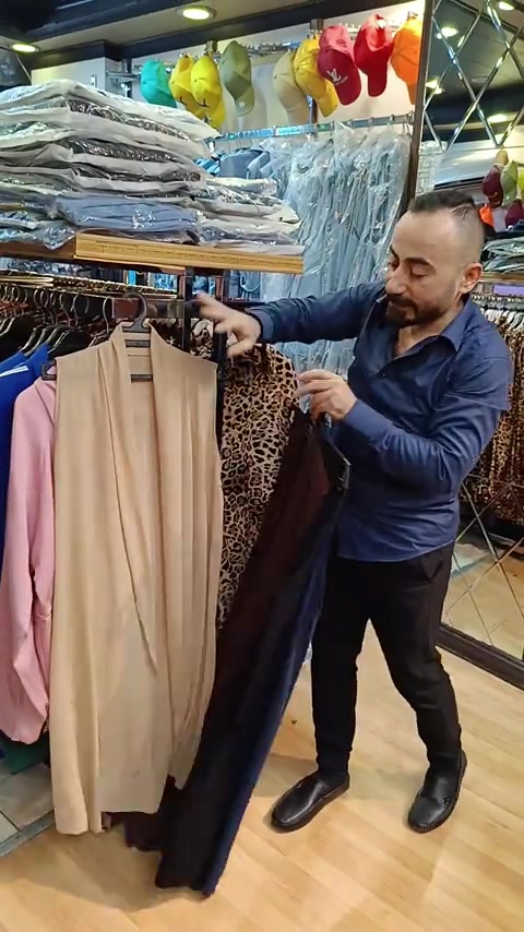 قياس خاص و عادي  يلك جرجيت  4 الوان بيجي و رصاصي و نيلي و اسود قياس 40 الى 52 و الاسعار دوم مناسية  لمعرفة السعر علقي يالله و يجيج السعر خلال لحظات  #ملابس #طلعة #ازياء #كبير #موديل 


**إذا كنت صاحب هذا الإعلان وتريد حذفه لأي سبب، رجاءا أرسل رسالة إلى الدعم الفني**
