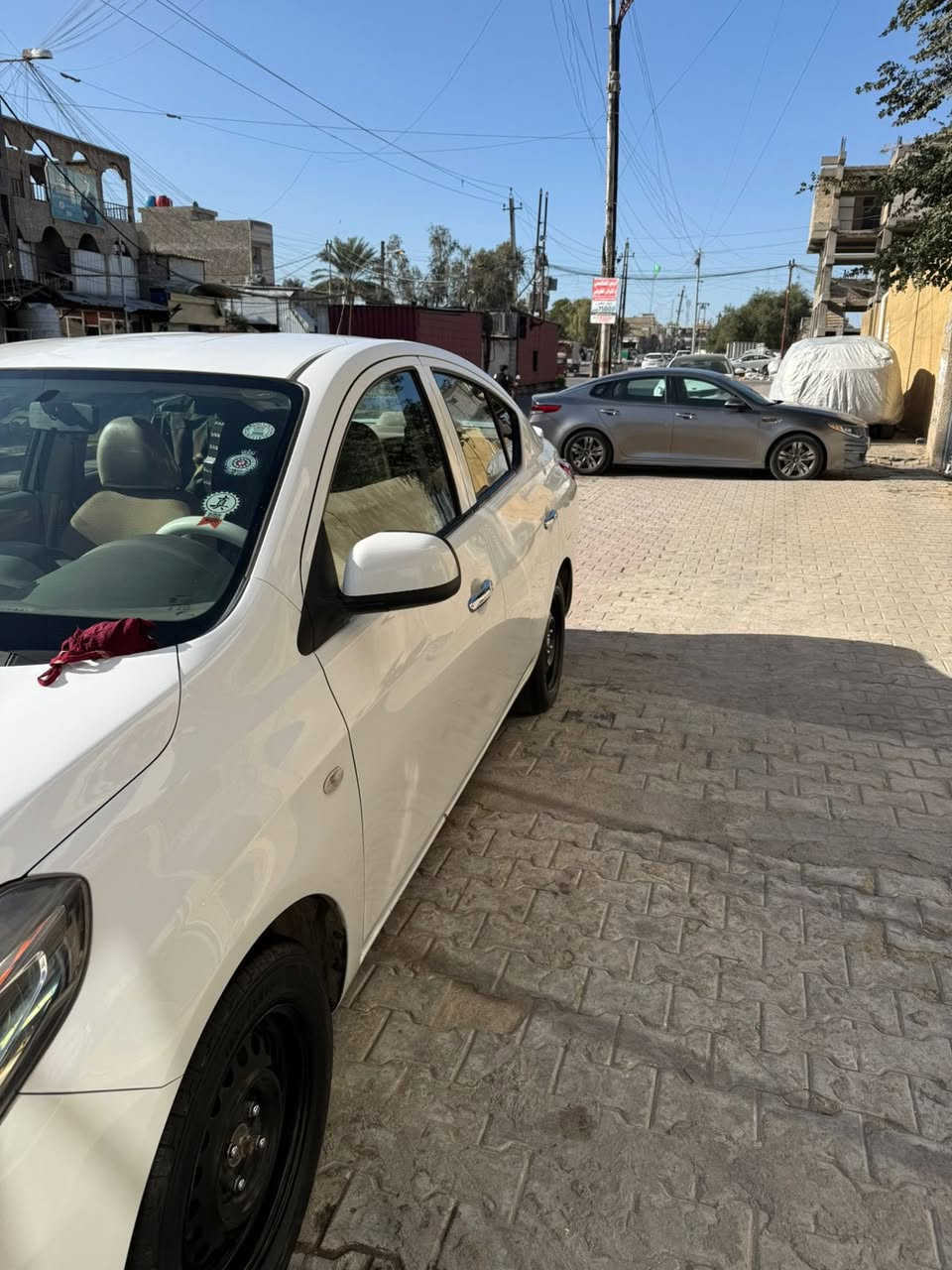 السعر 115ورقه
نيسان صني موديل 2022 رقم اربيل سنويه جديده بسمي ماشيه 39لف سياره نضيفه بيه ملاحضات كلير بل جاملغ المامي شوي هوه بمكانه مسوي كلير + طخه صغيره بل جاملغ الخلفي تصلح عل بارد +بارد اصبعين هلال ايسر ايمن موقع السياره بغداد الغزاليه او شارع حيفا رقم الهاتف ‭***********
