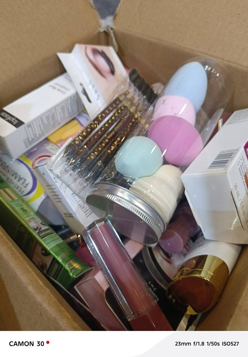 جمله كارتون 72قطعه السعر 50  اي قطعه تشوفهه اكسباير يرجع الكارتون الي يريد اصور الكارتون فيديو وشرح خاص


**إذا كنت صاحب هذا الإعلان وتريد حذفه لأي سبب، رجاءا أرسل رسالة إلى الدعم الفني**