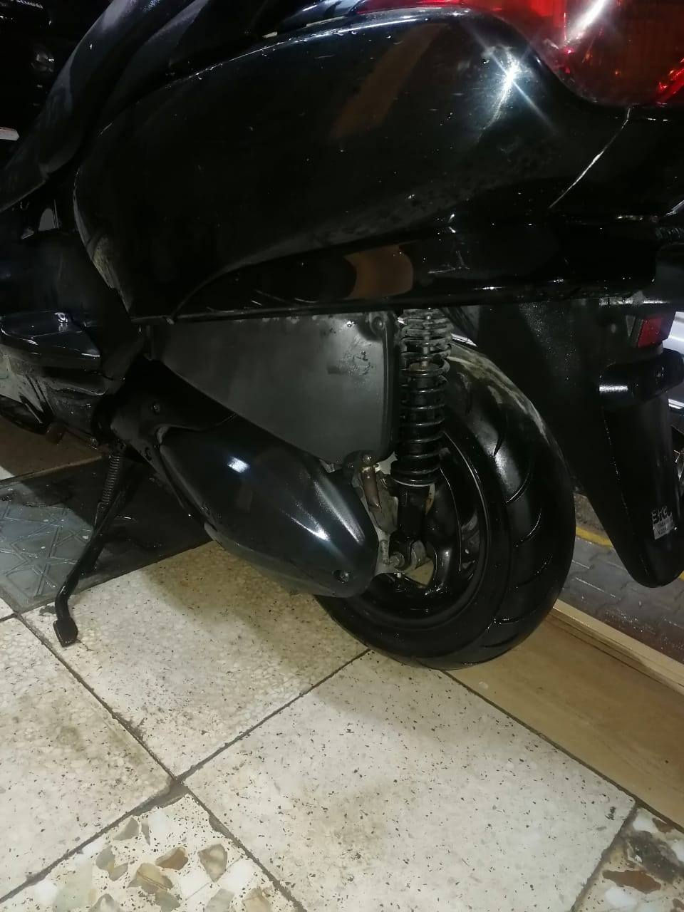 سلام عليكم ورحمة الله وبركاته
فورزه 8/0 نضافه 90💯 دراجه ماشيه 50 كفاله عامه 
اغرضه كله بلدي دراجه مال جني  الله شاهد ومكلف بل نشر العنوان الكوت حي الحكيم ***********
