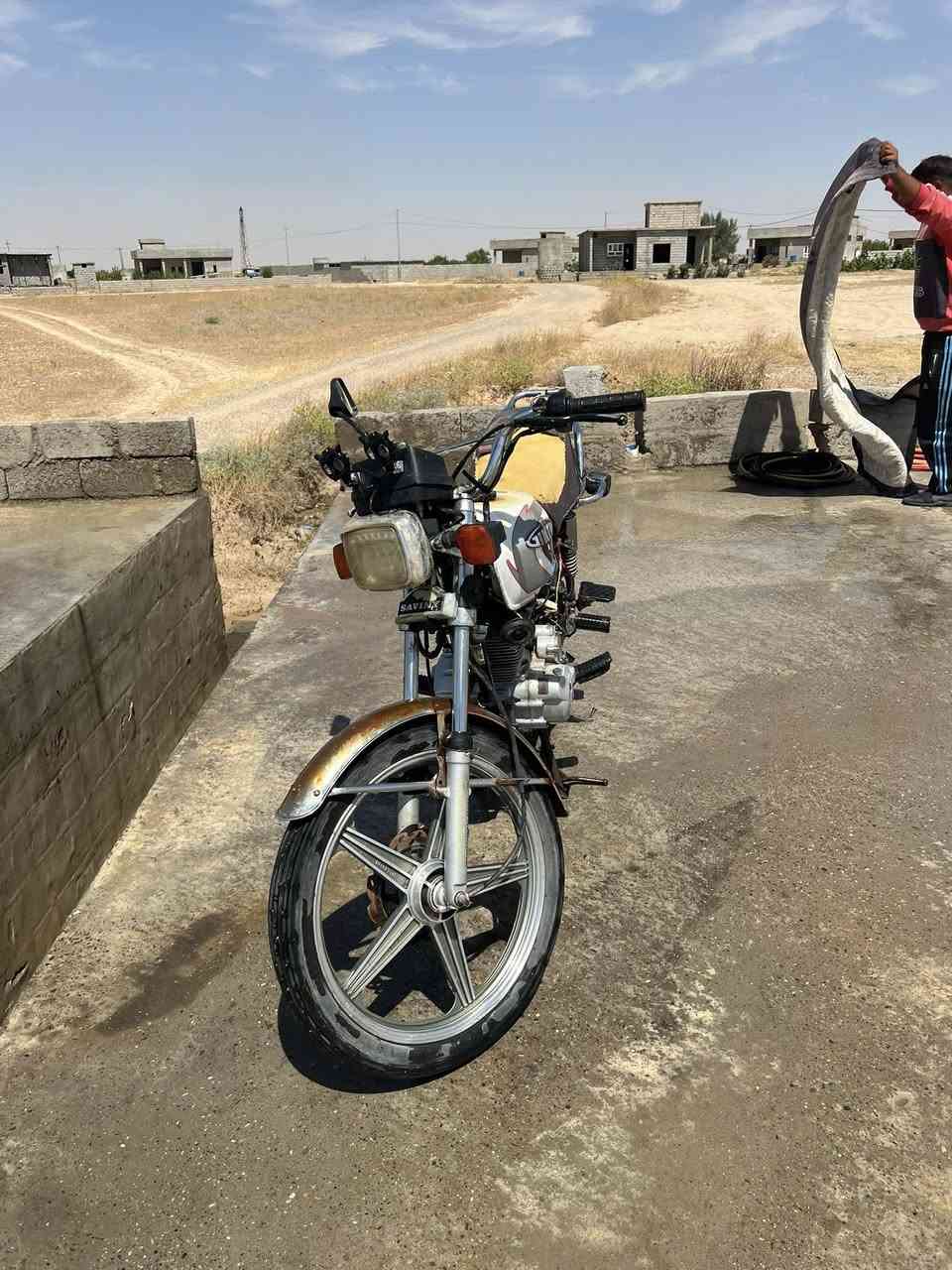 السلام عليكم موطور للبيع النوع سافان الموديل 2020موطور نضيف يعوزو ترتيب يرجع شركه السعر 400 وبي مجال حك الجيه الاستفسار  ***********
