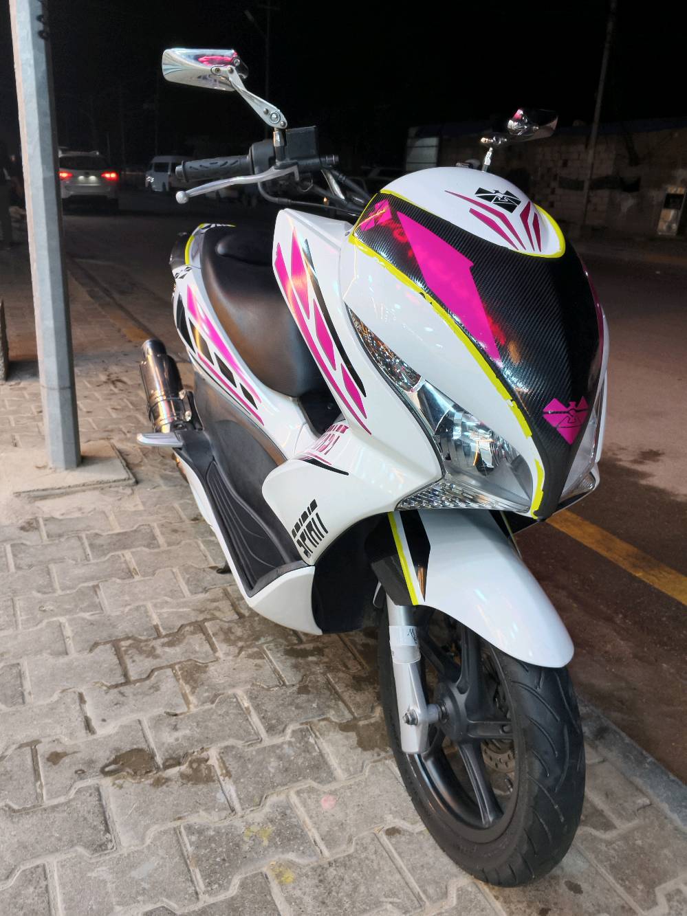 للبيع مكفوله كفاله عامه للاستفسار رقمي +964 774 528 7997