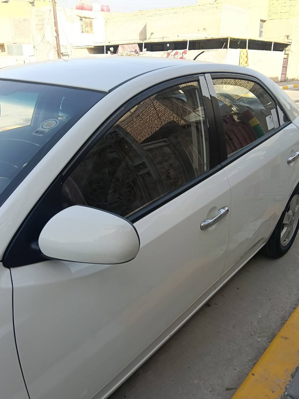 السلام عليكم سيراتوا موديل 2013 السعر90 وبي مجال مكانها بغداد 
***********
