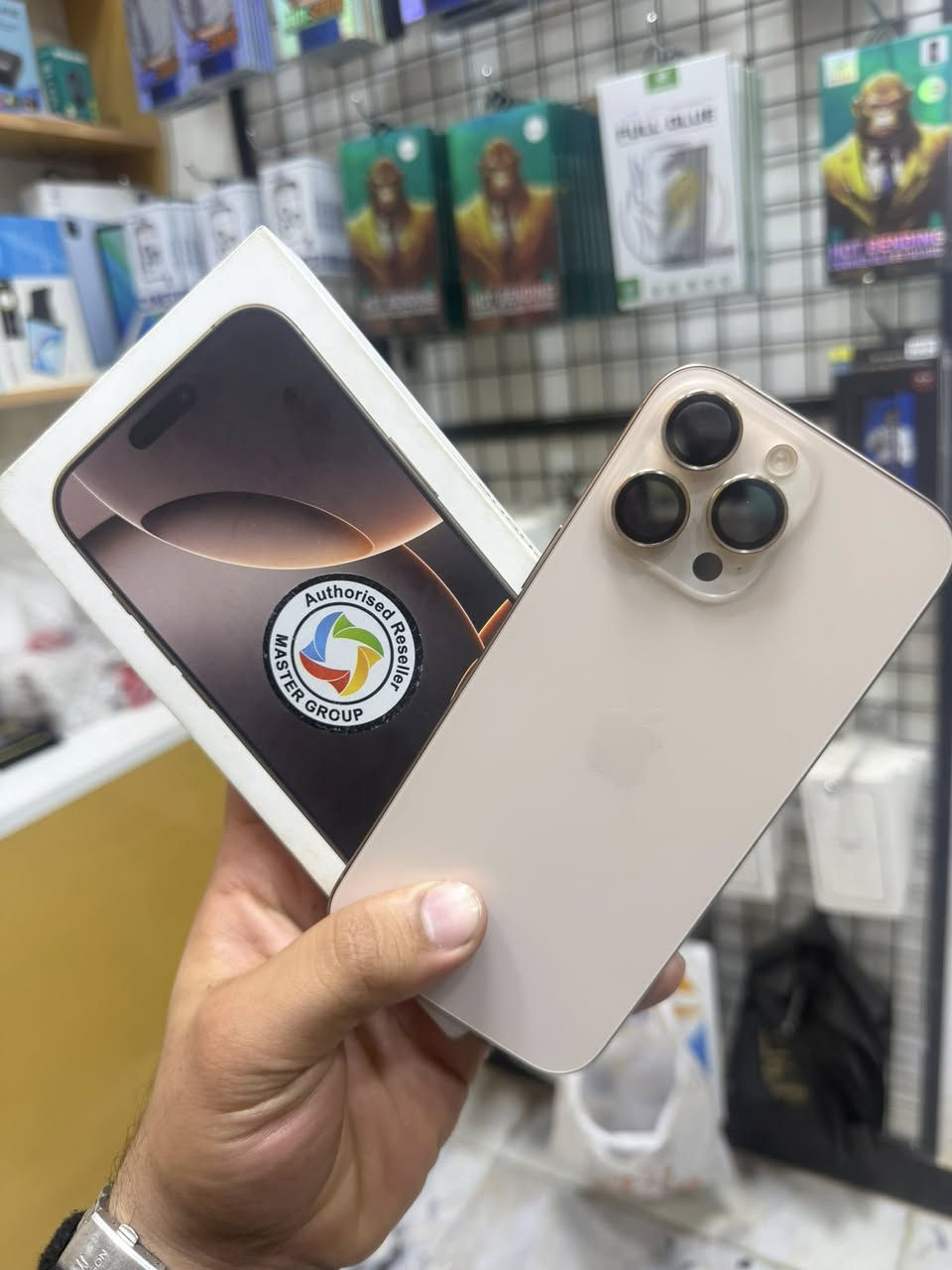 16 برو ماكس جديد
بطاريه 98 
ماستر كارتون مطابق
جهاز بعده بحالة الوكاله كلش جديد 
ذاكره 256 نموذج m الاصلي
السعر 1350 
***********
مكاني بغداد قرب علوة الرشيد
