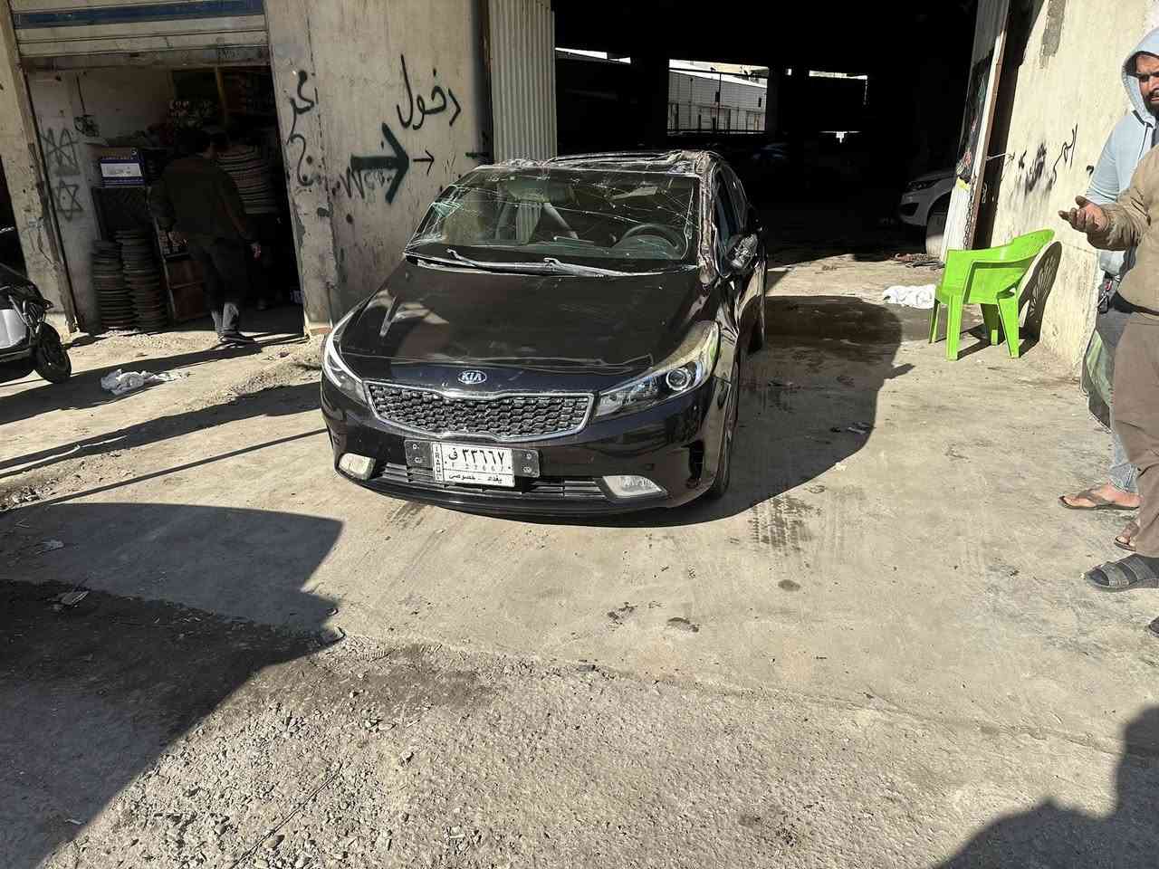 السلام عليكم 
اخوان للبيع 
كيا سيراتو موديل 
2017 رقم بغداد 
السياره بسمي تحول مباشر
مكان السياره بغداد المشتل
السعر 47 (***********
