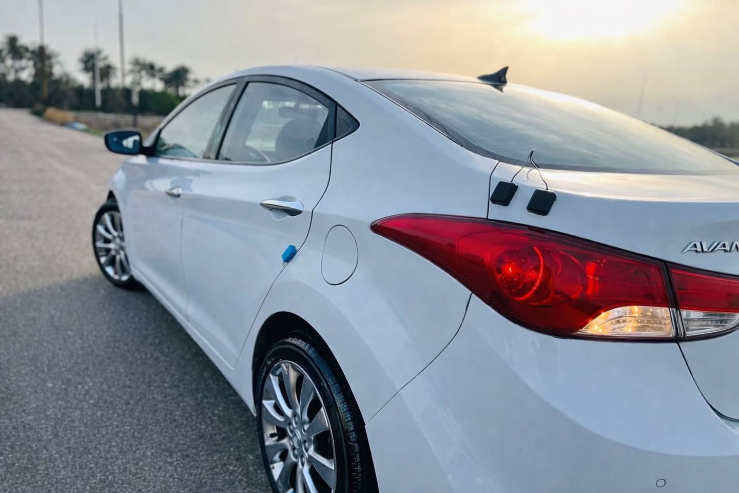 ‼️للبيع ‼️ النترا ادوات مديل 2014دخوول جديد كصه جنطه بانزين 1600جاهزه كير محرك حداده تخم تاير كله جديد على وضع الشركه #متومه ارقام وسنويه انكليزي #السعر 50 وبيها مجال قليل مكانها#البصره ***********
