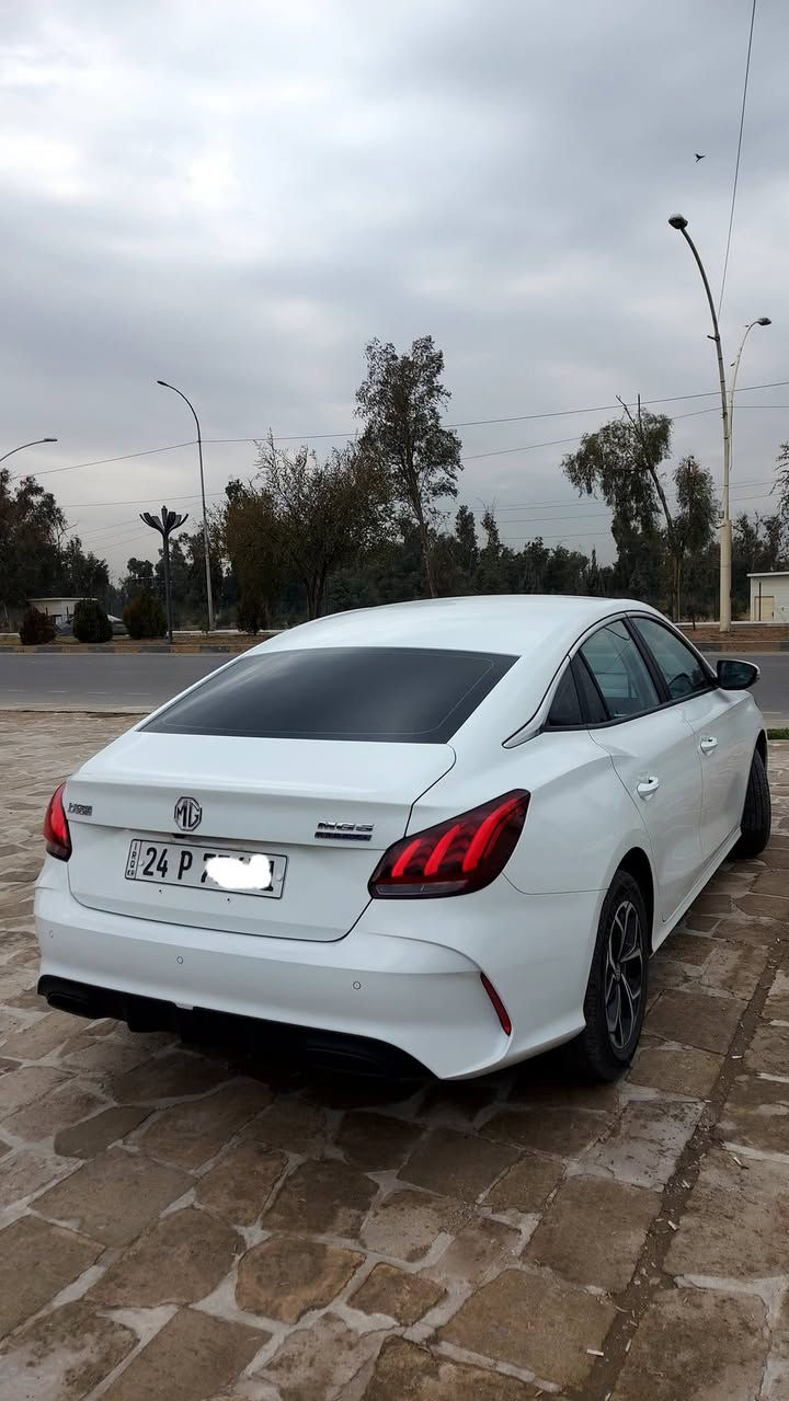 السلام عليكم
ام جي جيتي2025 كير عادي....كلين وضع شركة ماشية 21 الف قابل للزيادة داخل جلد ماروني محرك 15 تنفس طبيعي بصمة كامرة حساسات السيارة مصروف عليها كماليات ول باقي موصفات معروفه......سعرها 99.....من اخير بدون معاملة مكان السيارة دهوك رقم تليفون ***********
