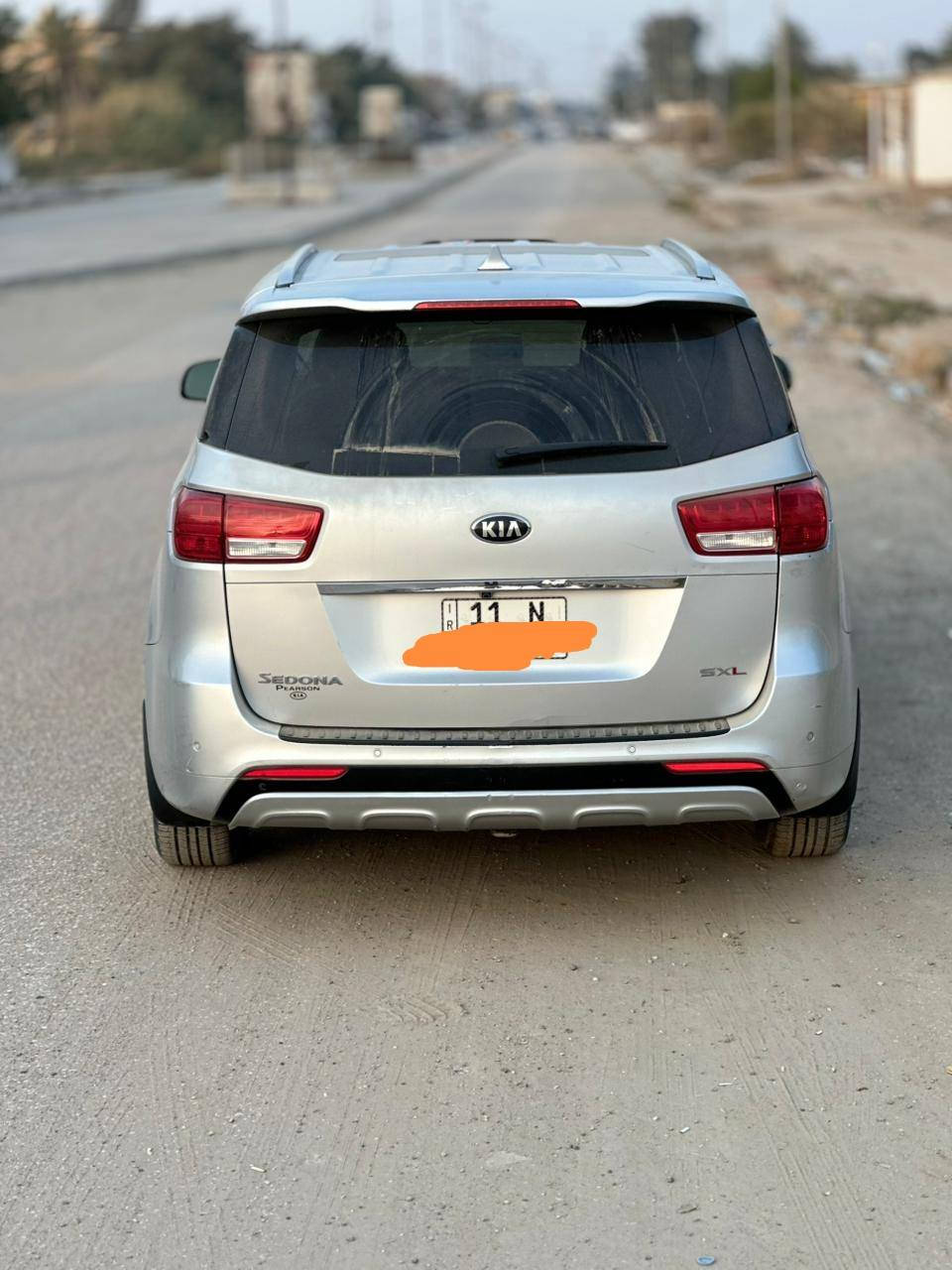 السلام عليكم 
كيا سيدونا 2016 وارد امريكي SXL
السياره ماشيه 90 
فول فول فول vip ڤي اي بي
تحكم ستيرن جهتين 
كروز سرعه 
تحديد مسار 
نضام يكو 
مانع نزلاق 
كشنات تبريد وتتفئه
 وتتفئه ستيرن
رادارات جانبيه واماميه 
6 كامرات البيبان كهربائيه 
صندوك كهربائي 
خزن ميموري 
كامره امامي خلفي 
حساسات اماميه وخلفيه وجانبيه 
مري شفط 
اشاير بل مري 
كشنات كهرباء 
كشنات جلد 
كشنات دواره 
كشنات ڤي اي بي
بنرامه فتحتين يعني كل وحده تنفتح وحده
تبريد 4 قطع ثلج 
بردادت جانبيه بلاد
تحكم التبريد من الخلف 
سيدي اوكس فلاش بلوتوث 
الله شاهد بعد بيه مواصفات اذا اكتبه لازم رايدلي جريده السياره بسمي رقم بغداد انكليزي  
السياره مال جناي كلش حلوه العنوان بابل الاسكندريه السعر 210 وبيه مجال حك الجيه اي ستفسار اتصل وبل خدمه *********** الاسكندرية, مصر
