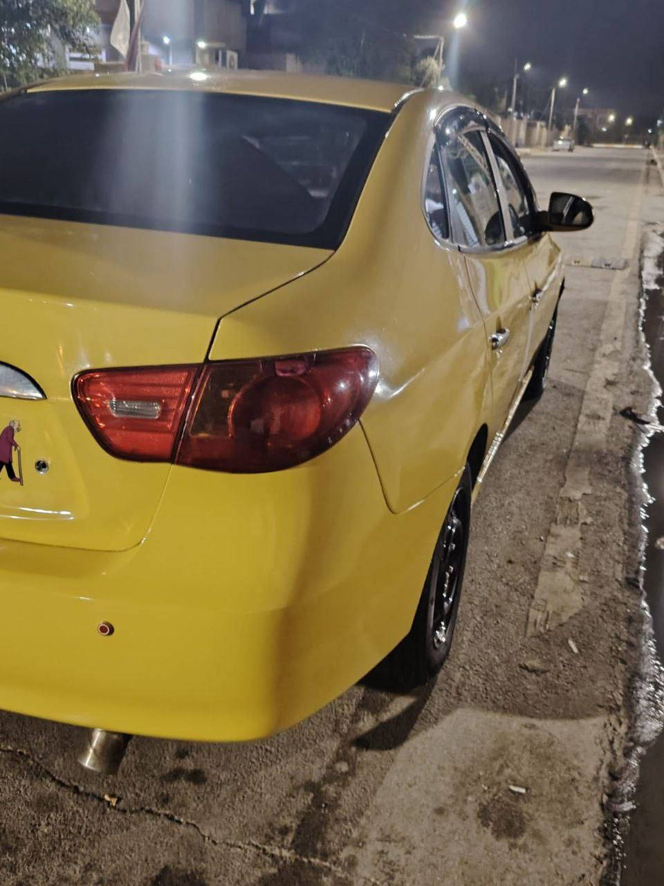 السلام عليكم للبيع هونداي النتر مديل 2008وارد خليجي مكينه  2000 دوش كير عادي  حداديه تخم تاير تبريد ثلج  السياره جديده وجاهزه من كلشي السعر 72مكان السياره رقم ذي قار دولي مكان   واسط الستفسار اكثر عل رقم ***********
