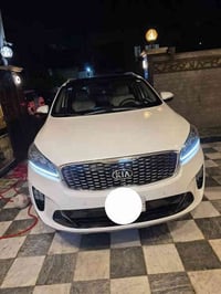 سورنتو موديل 19 خليجي على ايدي من الشركة بانوراما كشنات جلد وكهرباء  ت...