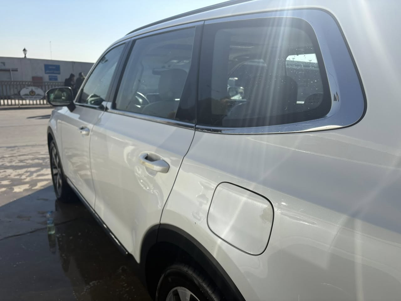 السلام عليكم
كيا تيليورايد EX 2020 خليجي للبيع
الرقم :بغداد الجديد 
السنويه : جديدة قبل يومين جددتها
المسافه المقطوعه: 254,000 كيلومتر
الضرر: موضح بالسونار حادثين سطحيات بدون دواخل 
الصيانه و الضمان: لحد ال ١٠٠ الف كيلومتر صيانه ودهن عند الشركه
وبعدها كل الدهن للمحرك والكير عند الحسام
مواصفات ال EX معروفه سلايد تدفئه وتبريد الكشنات الاماميه 
حساسات امامي وخلفي  حجم الويل 20
السياره بيها سبير اصلي للطوارئ الصغير و سبير اخر  بالحجم الطبيعي مشدود على نفس الويل كب 
يعني خمسه ويل كب

السعر المطلوب21,000$=210 ورقة
للاستفسار اكثر يرجى الاتصال على الرقم ***********
او واتساب على نفس الرقم
