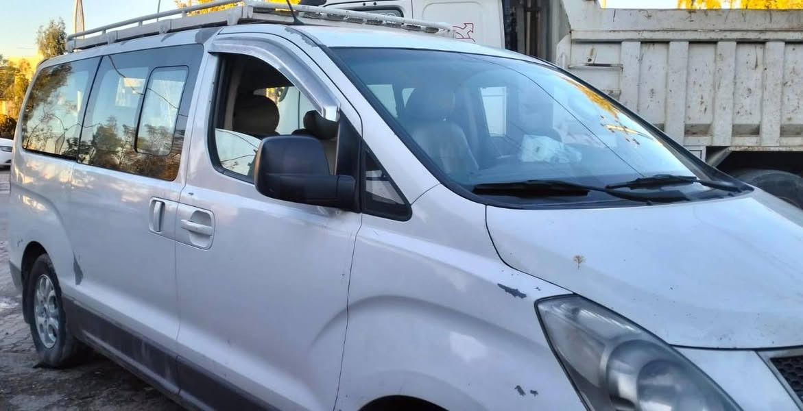 هیۆندای H1 مودیل 2011 بۆ فروشتن
11 نەفەری گازە
هەمو گیانی بە شەرت زور جوانە
لیدراوی نیە سبوغی نیە
سەنەوی مانگی دوو بەسەر دەچیت
  
سـعـر : لە کۆمێنت داوابکە ڕاستەوخۆ بۆت دێت 📥 

گێر و مەکیەنەی بەشەرت 
هیچ کێشەیەکی تێدا نییە 

ژمارەی خاوەنەکەی 
***********
***********
