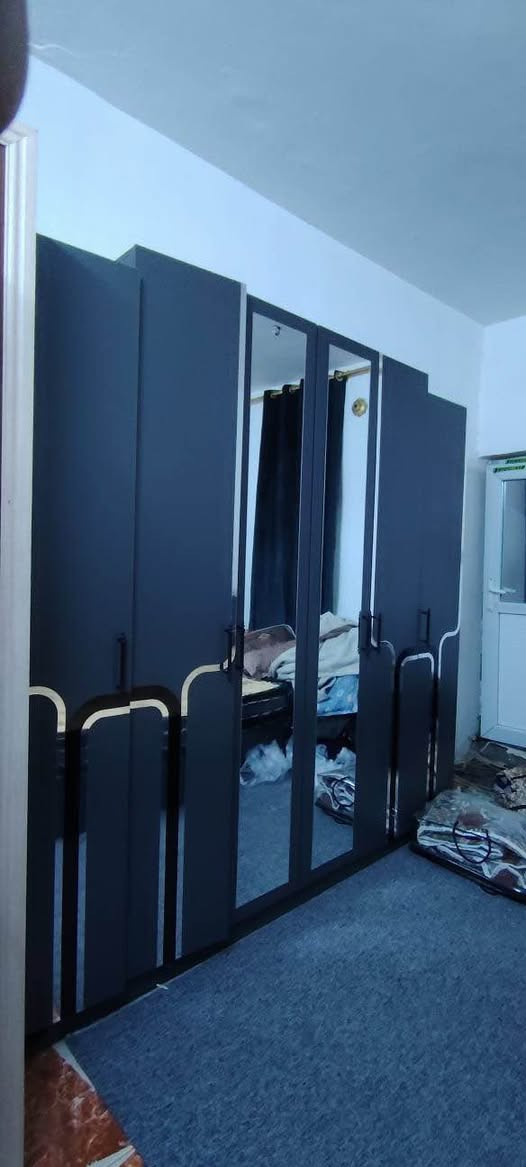 سلام عليكم عيوني
غرفة نوم جاهزه من كلشي
قبل شهر اخذته ب 600 كامله بعدهي جديده
هسه متوازي ع فلوس واريد ابيعها سعرها
450 وبيها شي بسيط 
مكاني بغداد الشعب بغداد, العراق


**إذا كنت صاحب هذا الإعلان وتريد حذفه لأي سبب، رجاءا أرسل رسالة إلى الدعم الفني**