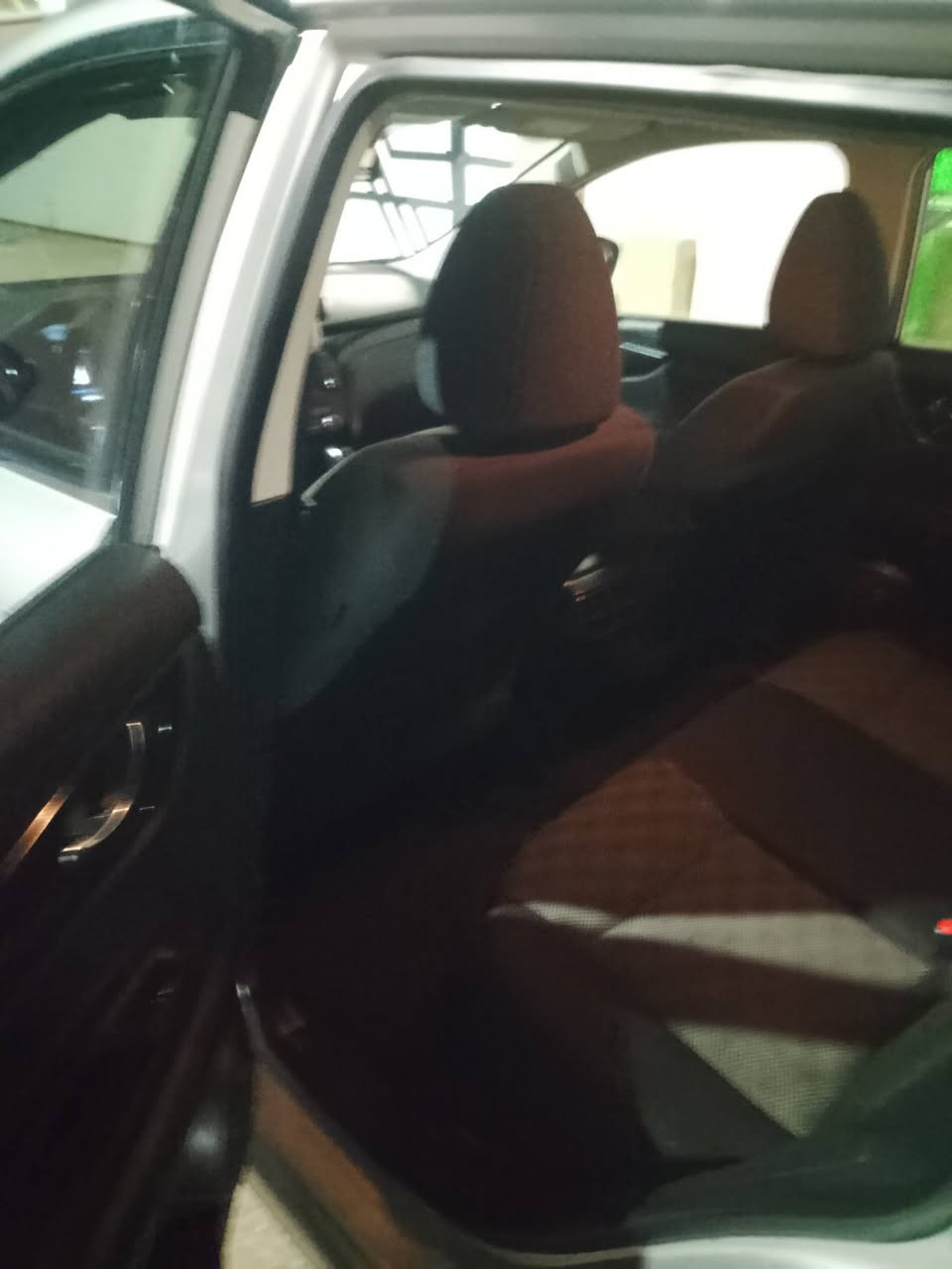 السلام عليكم نيسان روج موديل 22 حادثه بس الدعاميه وبيها بارد بالصندوق كد شبر بيدي أر تحكمات ستيرن رادارات اماميه خلفيه سياقه ذاتيه تدفئه كشنات السعر 125 عنوان بصره رقم لهاتف ***********
