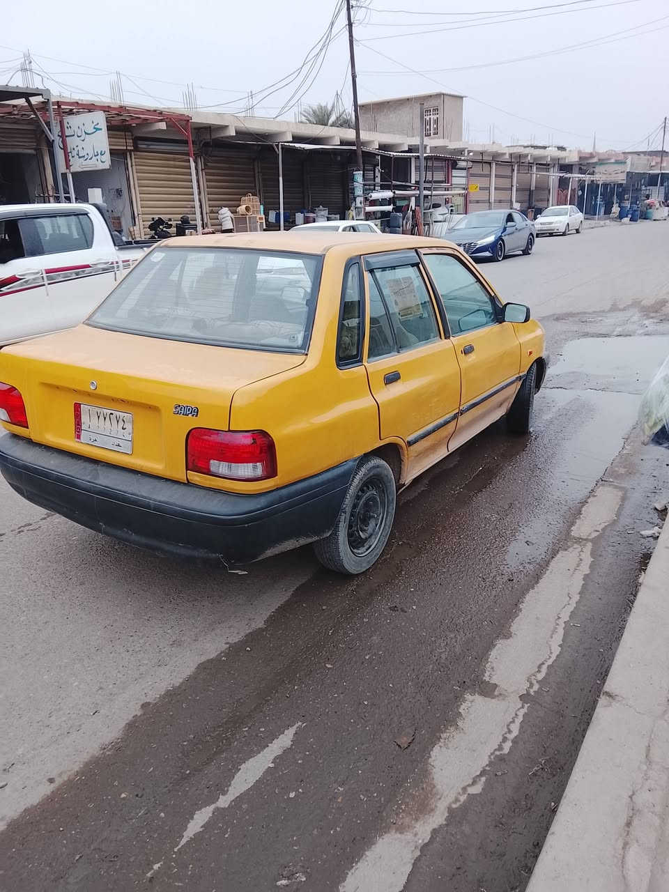 سلام عليكم سايبه 11
مكينه كايمه   عليها هيئه وغرامات 500الف 
سنويه ساقطه من 21
السعر 15 
عنوان بغداد  واتساب ***********
