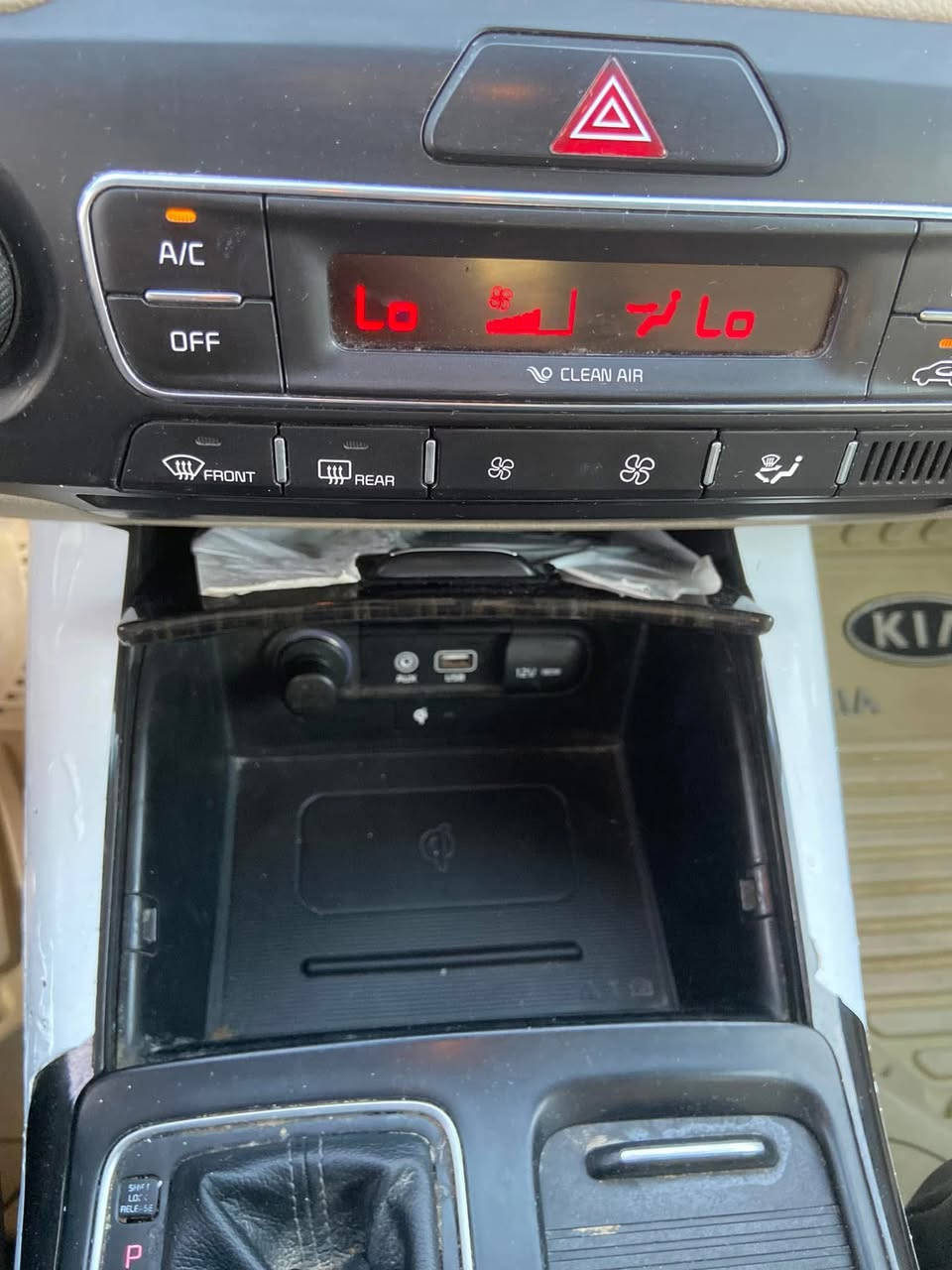 السلام عليكم
سورنتو للبيع او مراوس بتاهو 2022 برايمير مع الفرق 

سنة الصنع :2020

المواصفات :

كشافات زنون 

حساسات امامية

حساسات خلفية 

شحن واير ليس 

شاشة كار بلي & شاشة ديجتال 

لايت ناصي زنون وعالي زنون 

ويل كروم 

مودات قيادة : Comfort , Smart ,Eco ,Sport

كروس مثبت سرعة 

تحكمات ستيرن جهتين 

شاشة لمعرفة الڤان

تبريد بيانو  

7 كراسي 

6سلندر 

شاشة ترحيب 

مسند خلفي وسطي 

كاميرات خلفية 360 درجة 

صندوق كهربائي

لوحات : بابل 

وبعد هواية مواصفات متوفرة بيها 

الحادث او الصبغ : 

فقط البارد يم باب السايق الي مأشر علية 

السعر : 

$27,000

وقابل للتفاوض 

للاستفسار الاتصال على الارقام:

***********

***********
