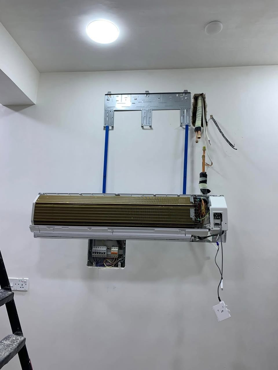 السلام عليكم مستعدون لنصب وفتح وصيانة كافة انواع السبالت مع ضمان العمل
يتوفر ايضاً تنظيف وادامة السبالت موقعياً 

متواجدون في مناطق بغداد والاسعار مناسبة

للاتصال والاستفسار

***********📱

🟢واتساب
