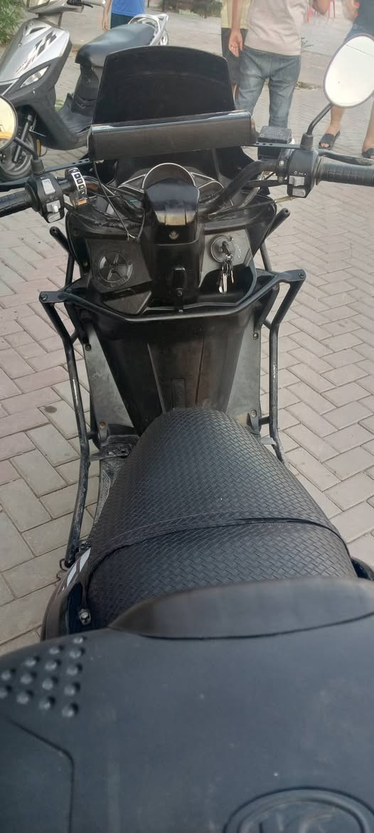 سلام عليكم دراجه البيع 
دراجه رياضي محرك مكوفل 
سعر 850وبيه مجال 
عنوان زعفرانيه 
الرقم ***********
