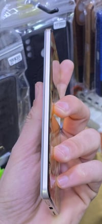 ريلمي 15برو فايف جي ذاكره 512 رام 12+14 بطاريه 7000 جهاز فول شرط انطيك...