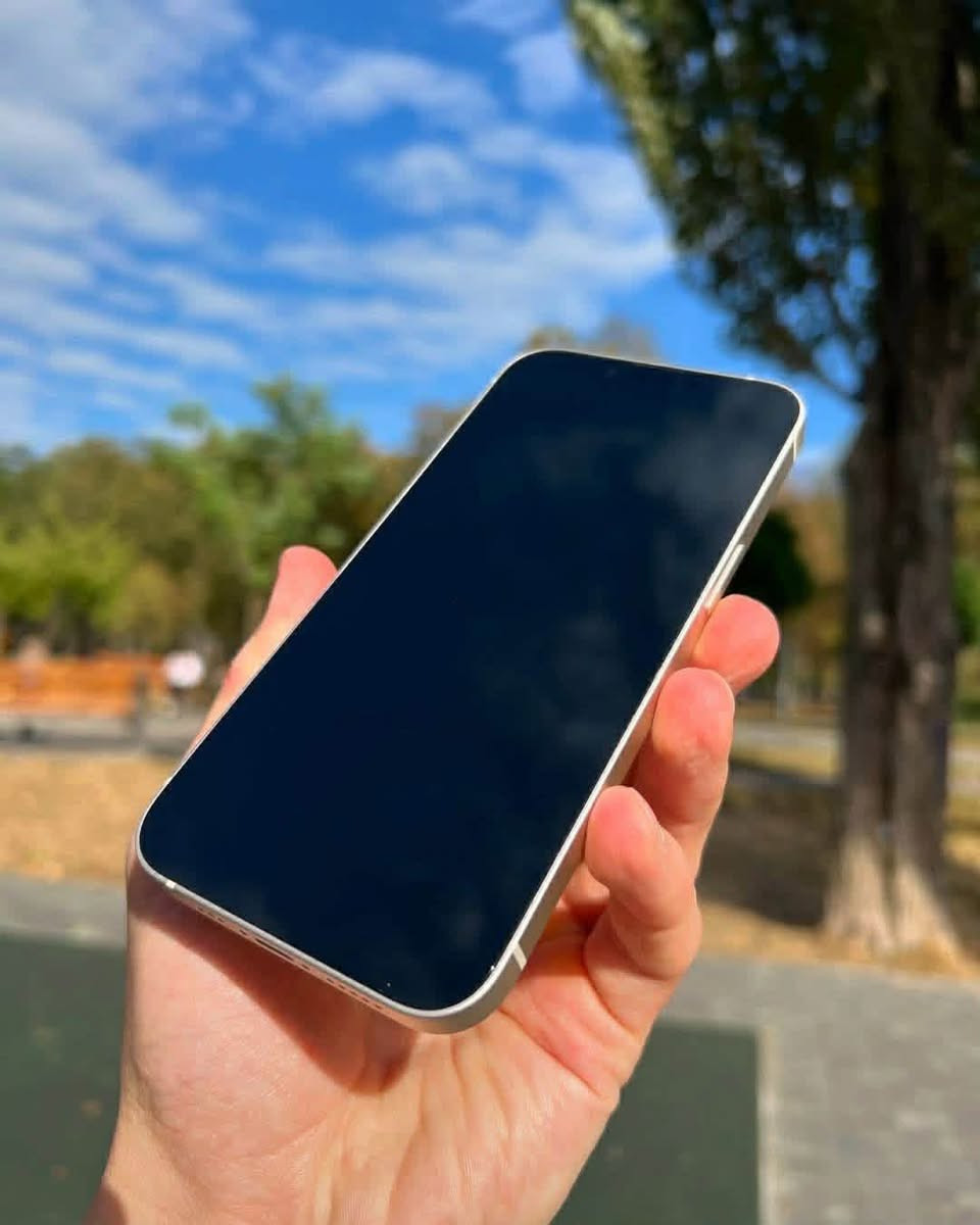 السلام عليكم ايفون 13 عادي لون ابيض 

جهاز مبدل بي بطاريه قطعه اصليه من ابل بعده بل ضمان 
ونسبه حقيقيه 
جهاز ماستر عربي شرق اوسط 
دبل خط دبل خط 
بطاريه 100 
ذاكره 128 
مكاني حله مركز ***********
