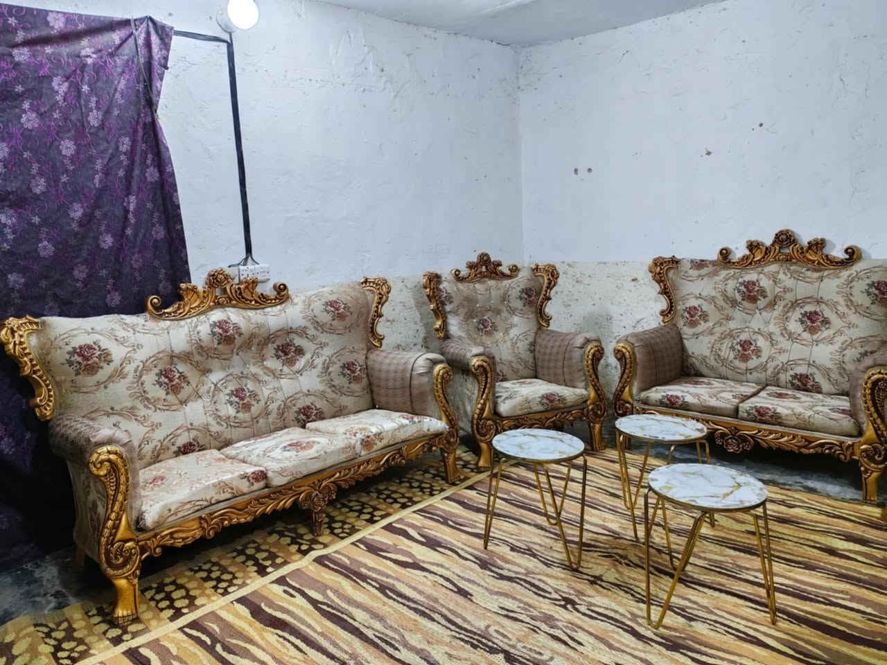 تخم زان ملكي اخو الجديد مابي اي ضرر مع الطبلات هديه السعر 300 العنوان الكاضميه يوجد توصيل بكروه ***********
