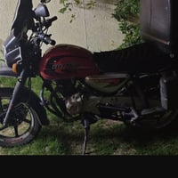 دراجه بوكسر للبيع دراجة مرقمة بس صاحبه ما اعرف وينة يعني بدون رقم لبيع...